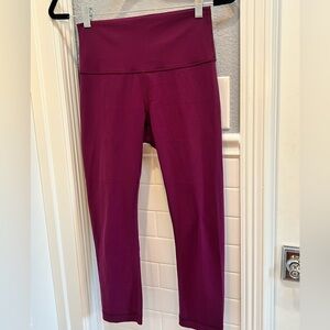 Lululemon Wunder Under High-Rise wine crop Legging, Size 6